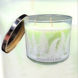EUCALYPTUS RAIN 3-WICK CANDLE BY BATH & BODY WORKS